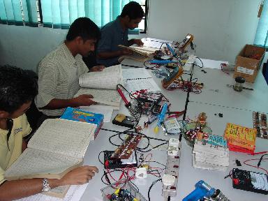 electronic repair courses